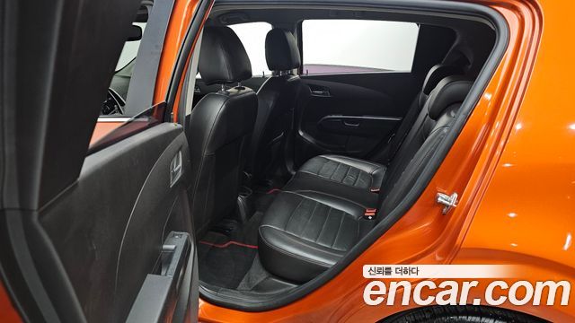 Chevrolet Korea Aveo 2015 — photo 11