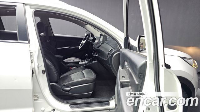 Kia Sportage 2012 — photo 11