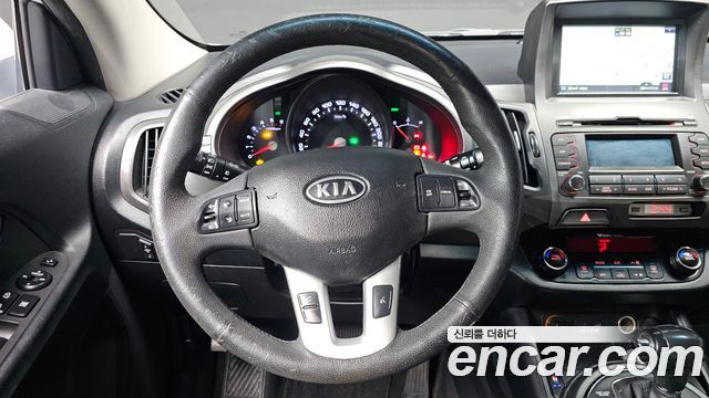 Kia Sportage 2012 — photo 14