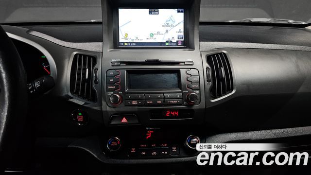 Kia Sportage 2012 — photo 15
