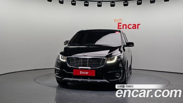 Kia Canival 2017 — photo 3