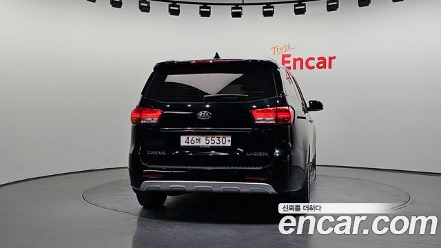 Kia Canival 2017 — photo 4