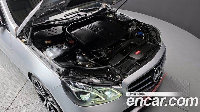 Mercedes-Benz E-Class 2016 — photo 6