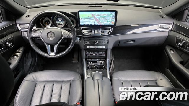 Mercedes-Benz E-Class 2016 — photo 7