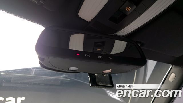 Mercedes-Benz E-Class 2016 — photo 16