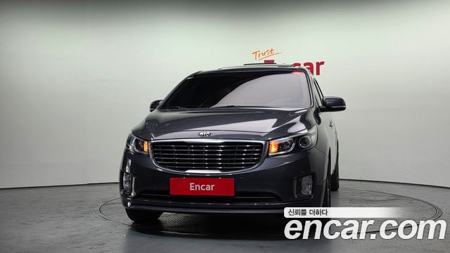 Kia Canival 2016 — photo 3