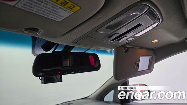 Kia Canival 2016 — photo 15