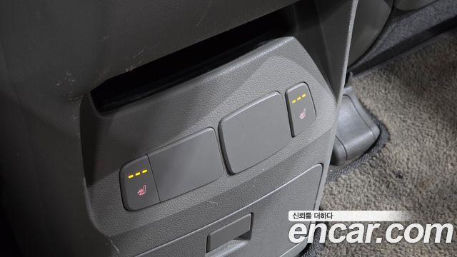 Kia Canival 2016 — photo 18