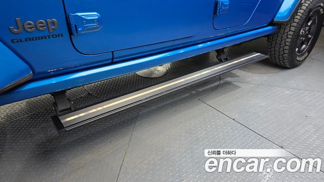 Jeep Gladiator 2021 — photo 19