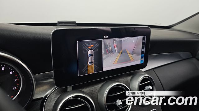 Mercedes-Benz C-Class 2020 — photo 18