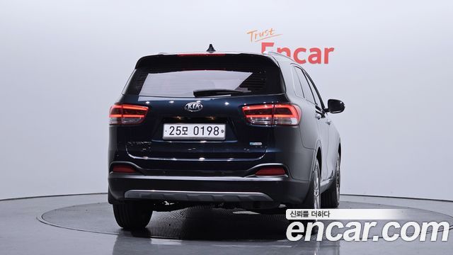 Kia Sorento 2017 — photo 4