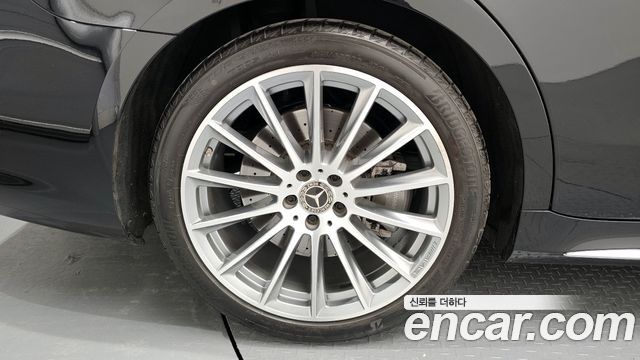 Mercedes-Benz S-Class 2023 — photo 5