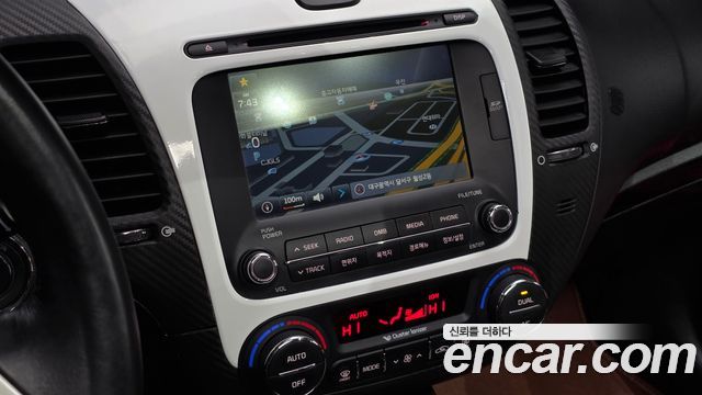 Kia K3 2014 — photo 14