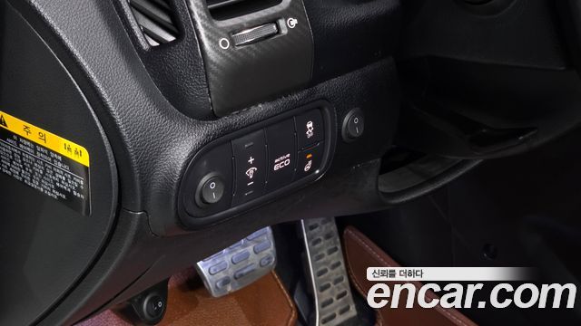 Kia K3 2014 — photo 16