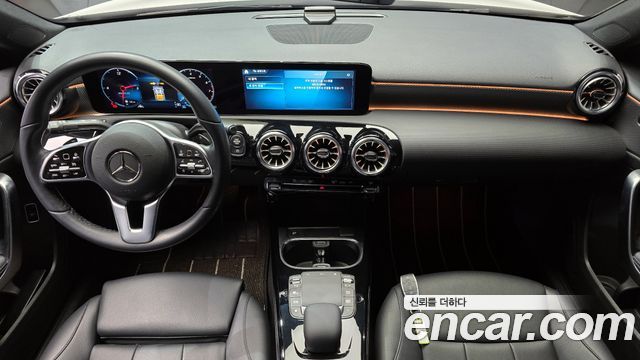 Mercedes-Benz A-Class 2022 — photo 7