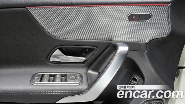 Mercedes-Benz A-Class 2022 — photo 16