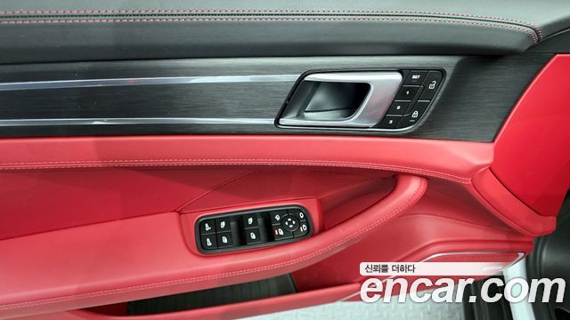 Porsche Panamera 2023 — photo 14