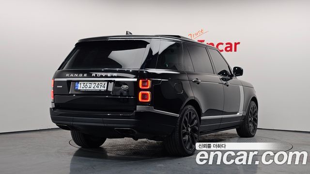 Land Rover Range Rover 2018 — photo 2