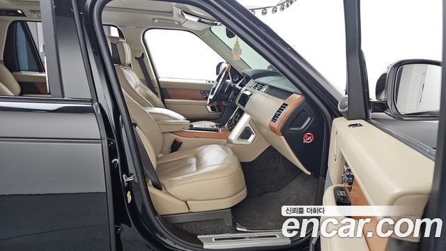Land Rover Range Rover 2018 — photo 11