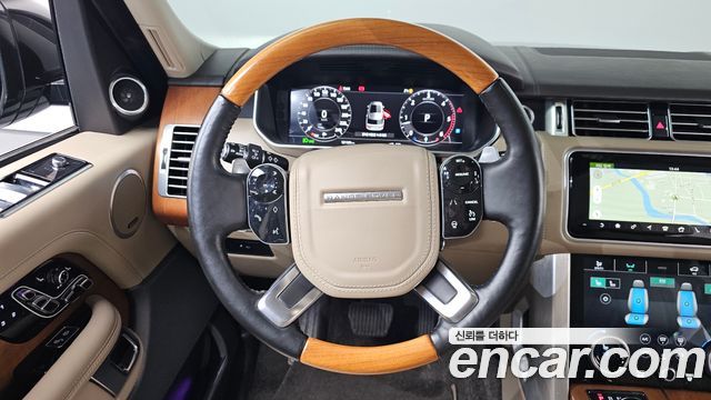 Land Rover Range Rover 2018 — photo 13