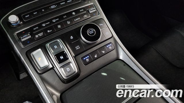 Hyundai Santafe 2023 — photo 9