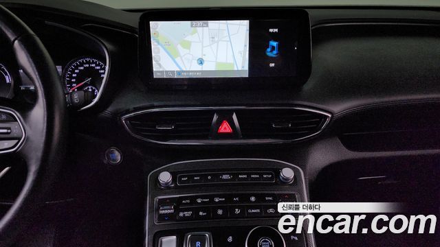 Hyundai Santafe 2023 — photo 14
