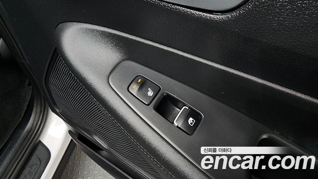 Hyundai Santafe 2023 — photo 18