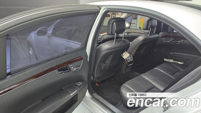 Mercedes-Benz S-Class 2007 — photo 11