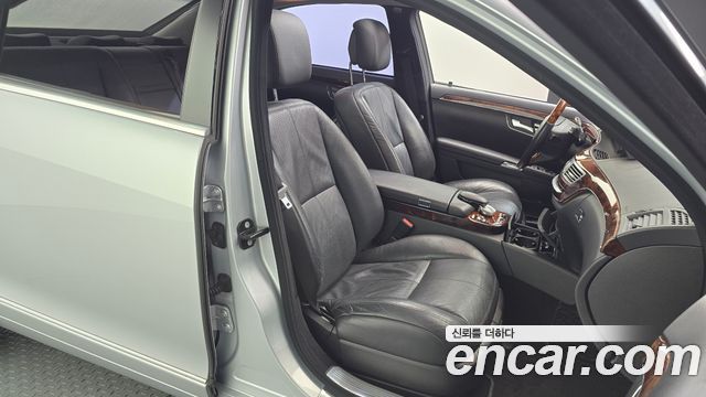Mercedes-Benz S-Class 2007 — photo 12
