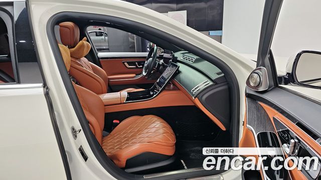 Mercedes-Benz S-Class 2022 — photo 10