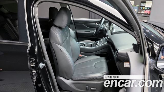 Hyundai Santafe 2023 — photo 12
