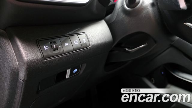 Hyundai Santafe 2023 — photo 15