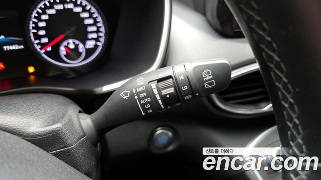 Hyundai Santafe 2023 — photo 16