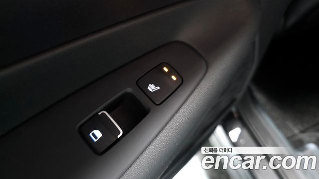 Hyundai Santafe 2023 — photo 18