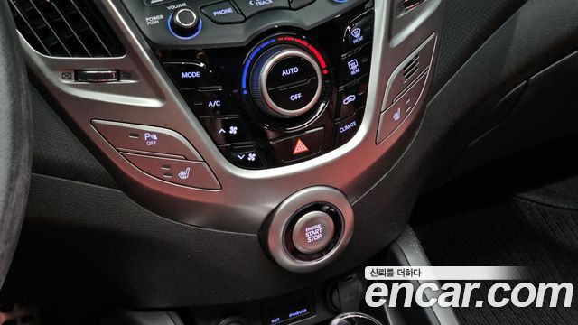 Hyundai Veloster 2012 — photo 18