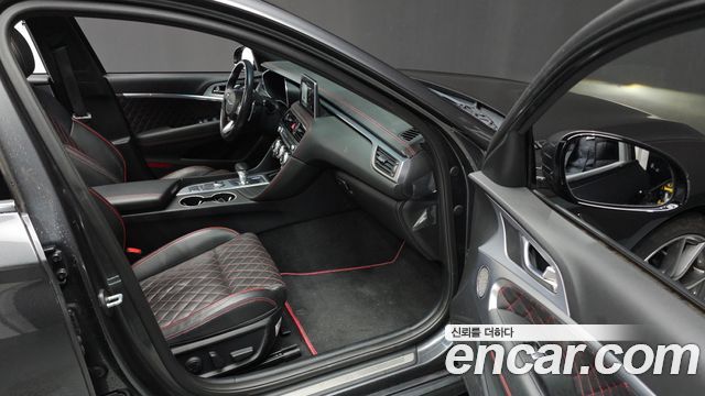 Genesis G70 2018 — photo 10
