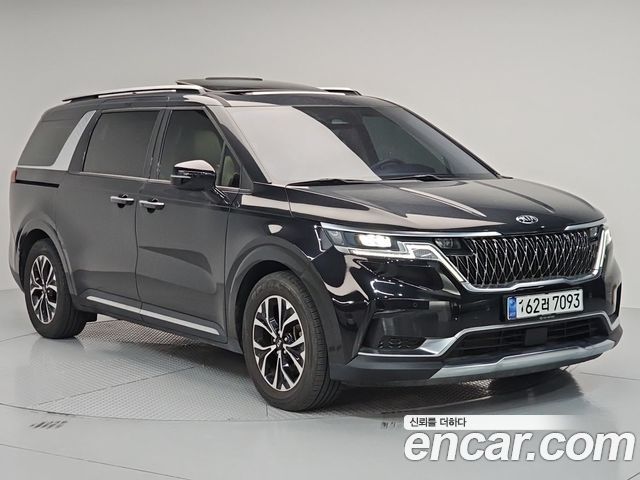 Kia Canival 2021 — photo 2