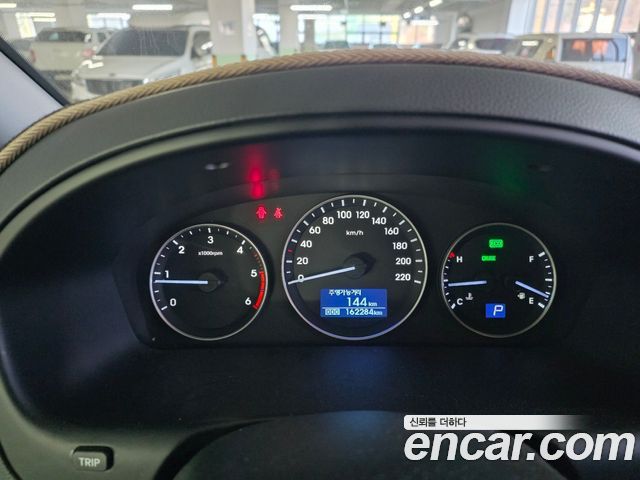 Hyundai Starex 2017 — photo 5