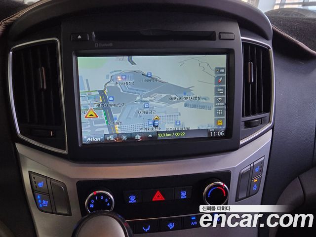 Hyundai Starex 2017 — photo 6