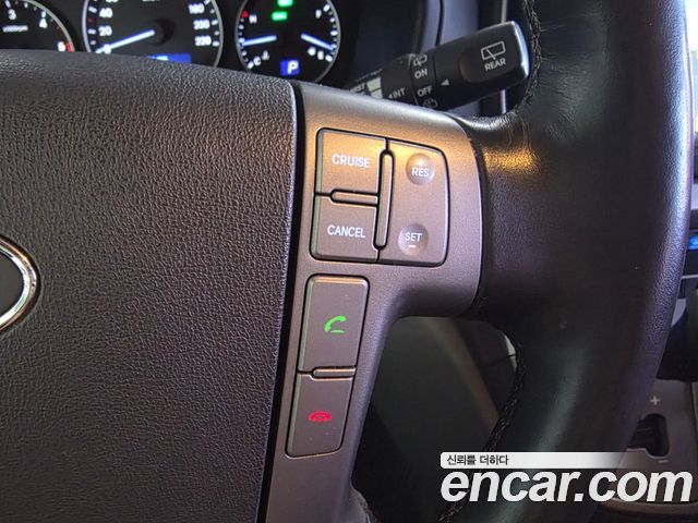 Hyundai Starex 2017 — photo 9