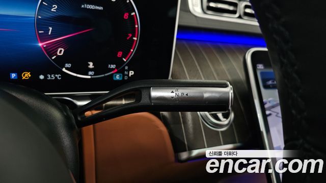 Mercedes-Benz S-Class 2022 — photo 9