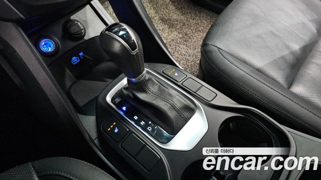 Hyundai Santafe 2016 — photo 9