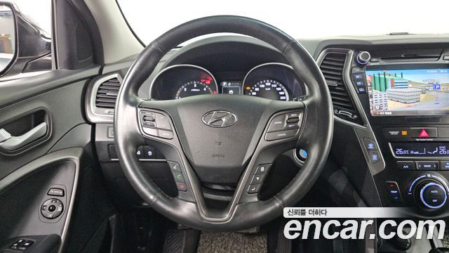 Hyundai Santafe 2016 — photo 11