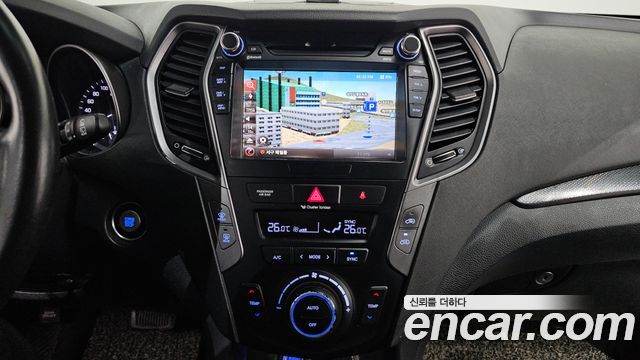 Hyundai Santafe 2016 — photo 12