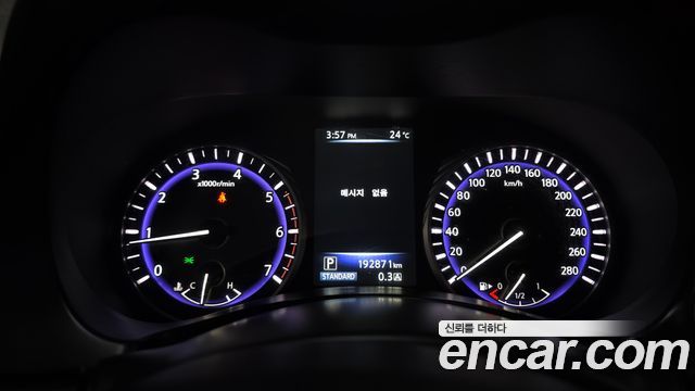 Infiniti Q50 2015 — photo 8