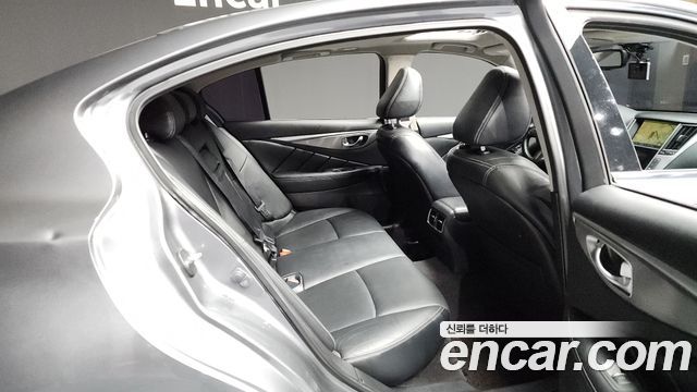 Infiniti Q50 2015 — photo 12