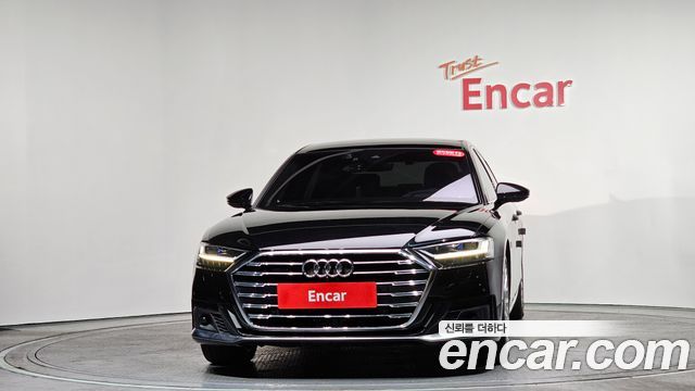 Audi A8 2021 — photo 3