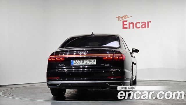 Audi A8 2021 — photo 4