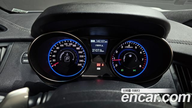 Hyundai Genesis 2015 — photo 8