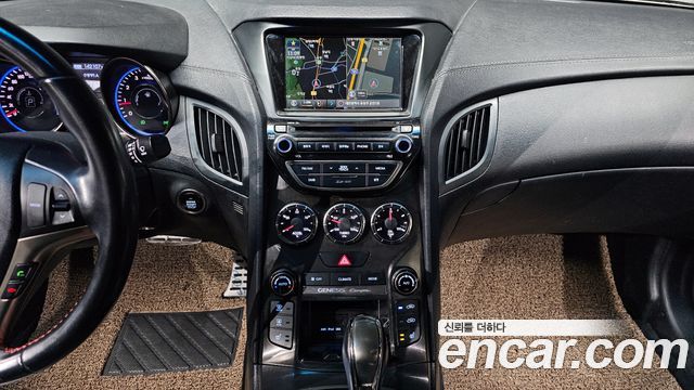 Hyundai Genesis 2015 — photo 17